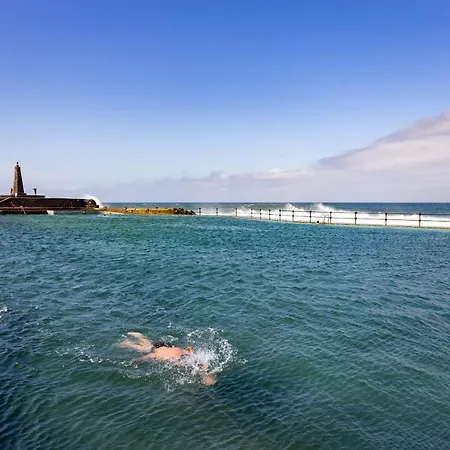 Home2book Charming In *